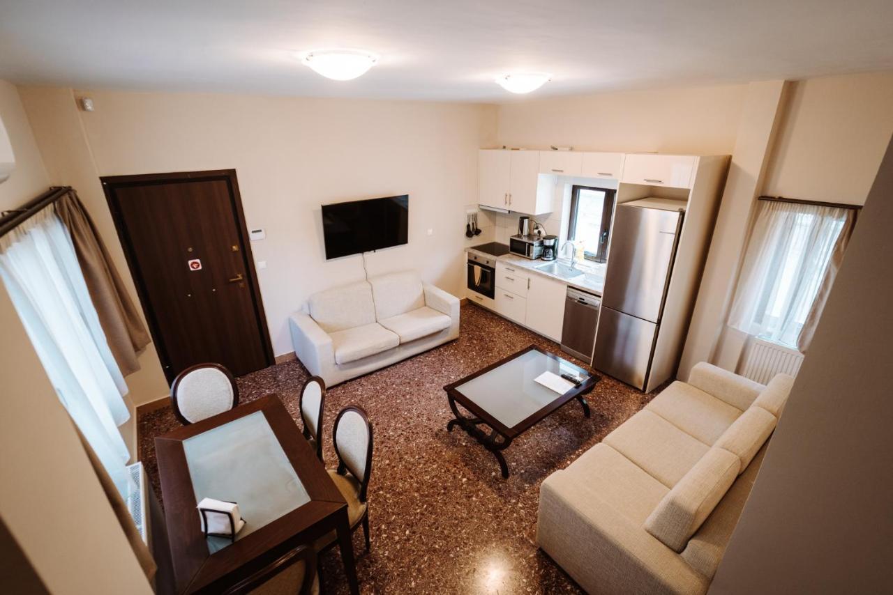 Luxury Apartment In Plaka - Acropolis Athen Exterior foto